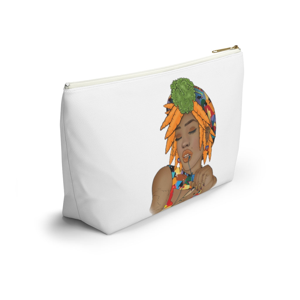Fanm Kawòt White Pouch